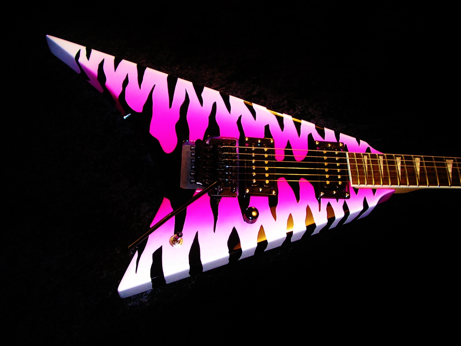 Pink flying 2024 v guitar